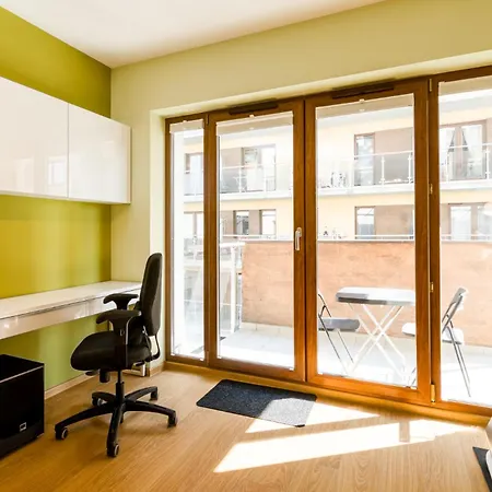 Nadodrze - Balcony, Parking, Workspace - By Rentujemy شقة *