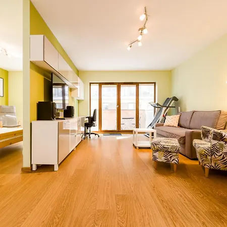 Apartament Nadodrze - Balcony, Parking, Workspace - By Rentujemy Wrocław